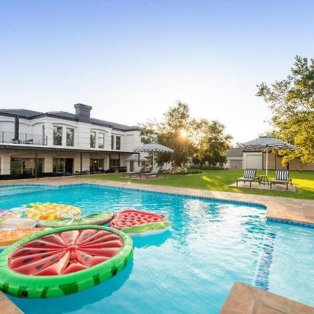 The Feather Hill Boutique Hotel 波切夫斯特鲁姆 外观 照片