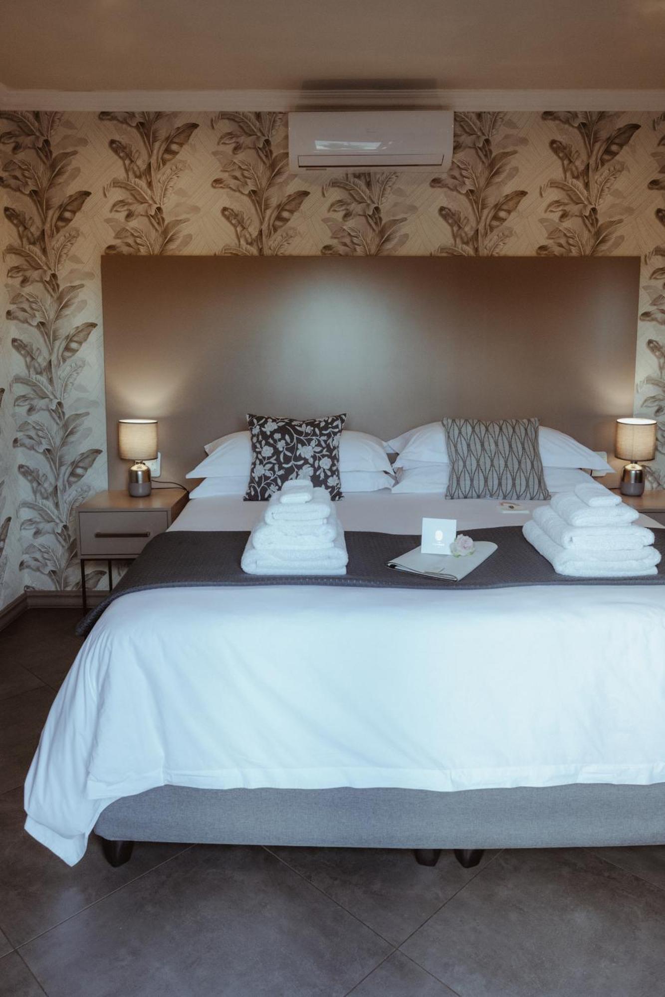 The Feather Hill Boutique Hotel 波切夫斯特鲁姆 外观 照片