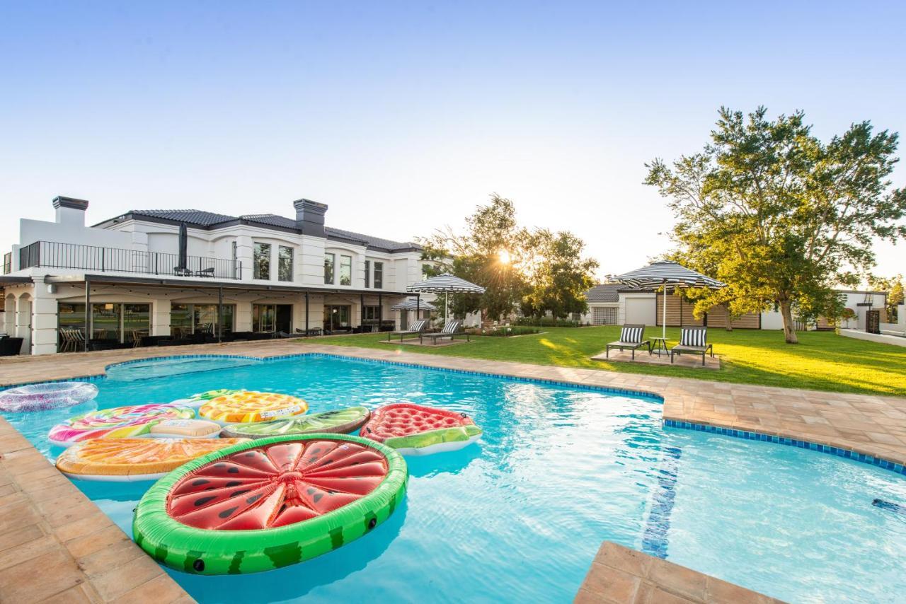 The Feather Hill Boutique Hotel 波切夫斯特鲁姆 外观 照片